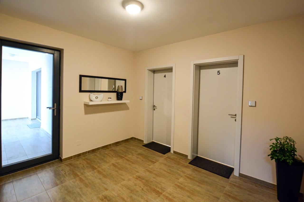 Mandarin Premium Apartments Targu Mures Exterior photo
